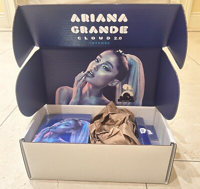 Ariana Grande LIMITED EDITION 5pc Cloud Intense 2.0 Fan Box Perfume Set NEW