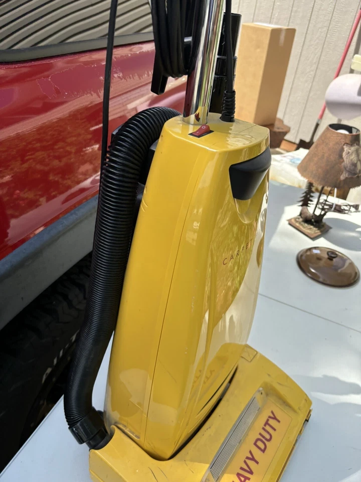 Aspiradora Carpet Pro CPU-1T aspiradora comercial de alta resistencia funciona bien con algunos accesorios Foto 4 de 4