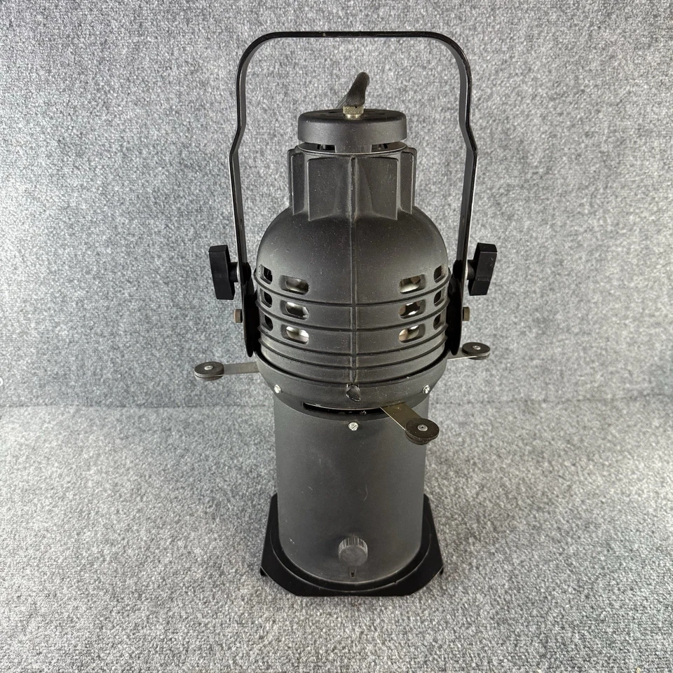 Altman 3.5Q Axial Ellipsoidal Stage Light – 250W/500W - Image 4 of 4