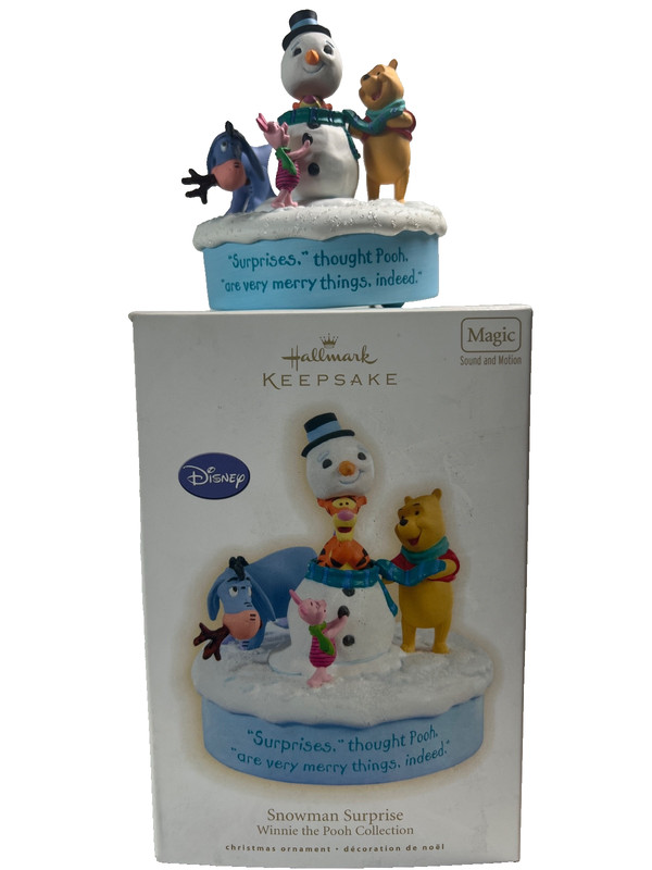 Disney's Snowman Suprise Winnie the Pooh Collection  2009 NiB