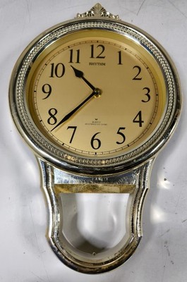 Rhythm Quarz Wanduhr - Westminster Klingel, Vintage Stil