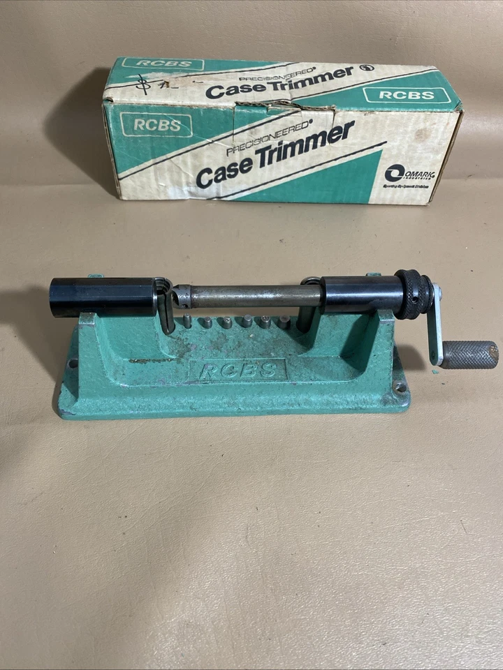 Recortadora de estuche giratorio RCBS con 2 pinzas y 6 pilotos con caja Foto 2 de 4