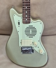 Fender MIJ Jazzmaster Champ 1993-1994 - built-in speaker and distortion circuit 