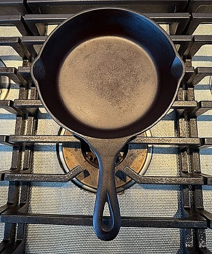 3 Notch Lodge # 4 Skillet Hand Scribed 4 Dates from 1940's Restored SHIPS FREE!