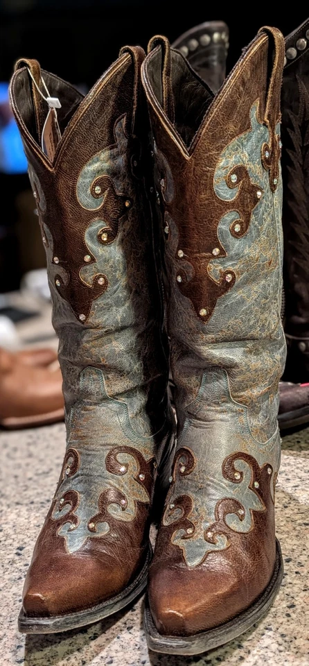 Bota de Vaquero para Mujer LANE 7.5 Preciosa Teal Estrás Usada en Excelente Condición Cuero Cortado Foto 2 de 4