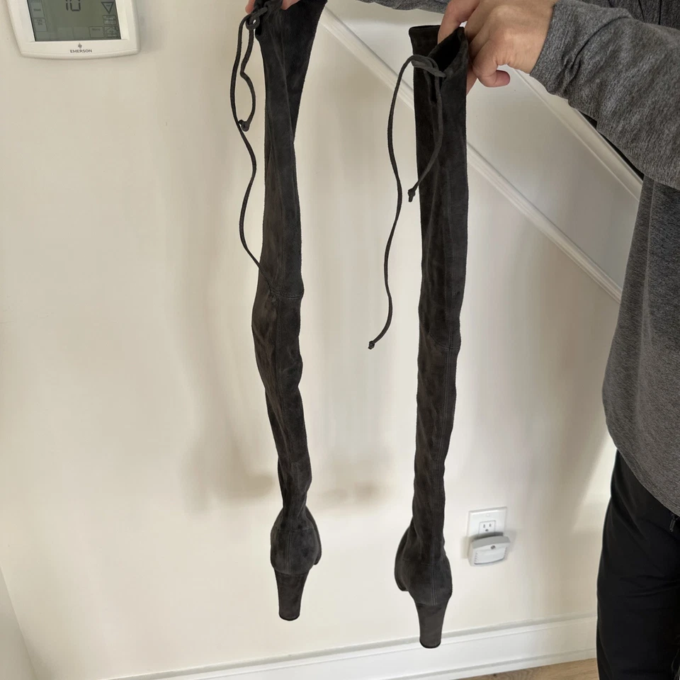 Stuart Weitzman Gray Stretch Suede Pull On over the knee Boots Size 7.5 - Image 4 of 4