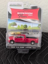 2022 DODGE RAM 3500 PICKUP TRUCK  GREENLIGHT SHOWROOM FLOOR   1:64 NIB !!!