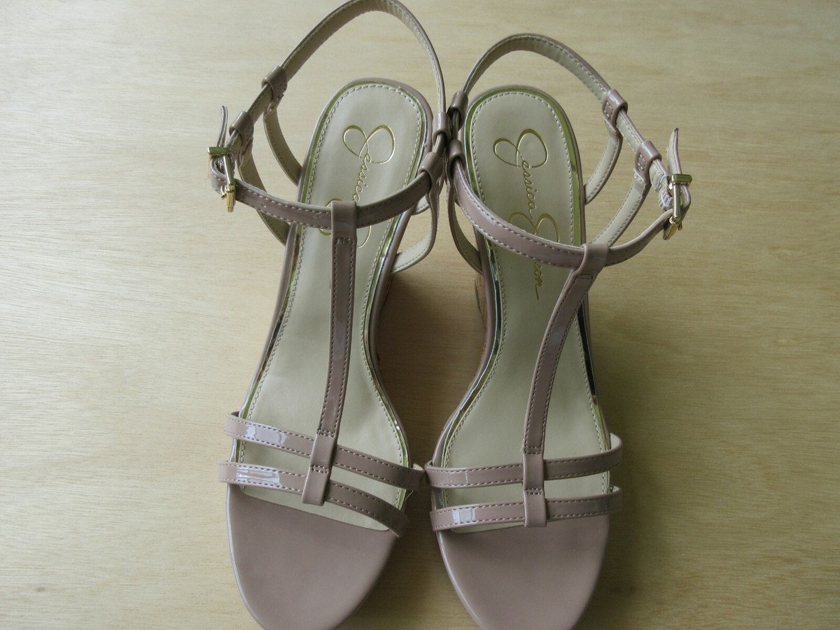 サト ジョジアン  Jessica Simpson JP-Jardina Nude Patent Wedge High Heel