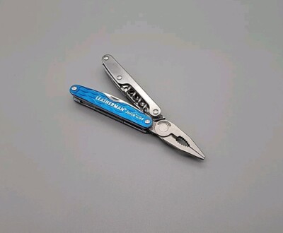 Leatherman Juice CS4 Multi-Tool - Dated 0216 - Blue - Pliers  * Retired *