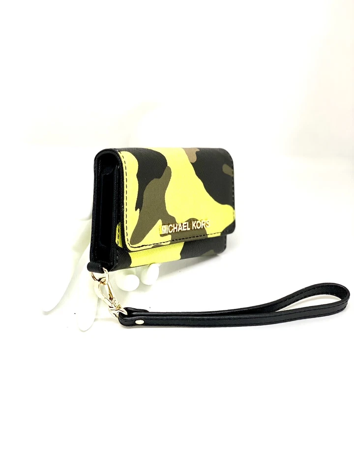 MICHAEL KORS💥NWOT💥iPHONE 5s Estuche/Embrague  Foto 3 de 4