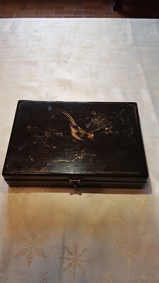 Boîte Laquée Ancienne Avec 113 Jetons En Nacre - Chine Ou Japon