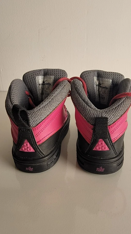 New Infant Nike Girls Boots Black Pink Size 6c - Image 3 of 4