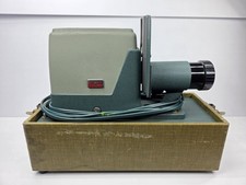 Vintage Argus 300 Slide Projector w/ Carrying Case