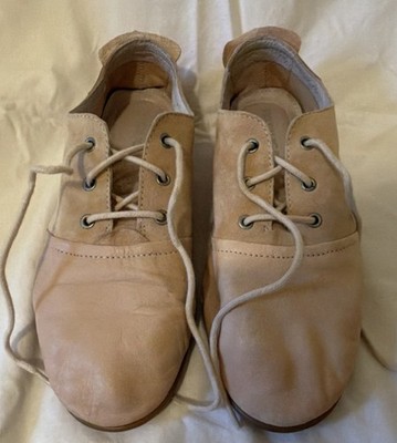 Pataugas Beige Lace-Up Shoes Flat Sole Women s Size 38 