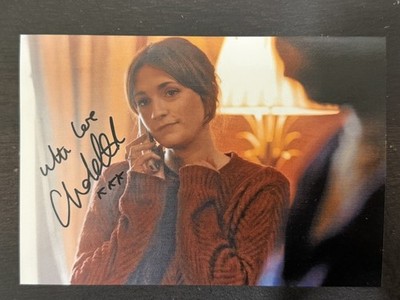 BBC Ghosts vorsigniertes 6x4 Foto - Charlotte Ritchie als Alison Cooper