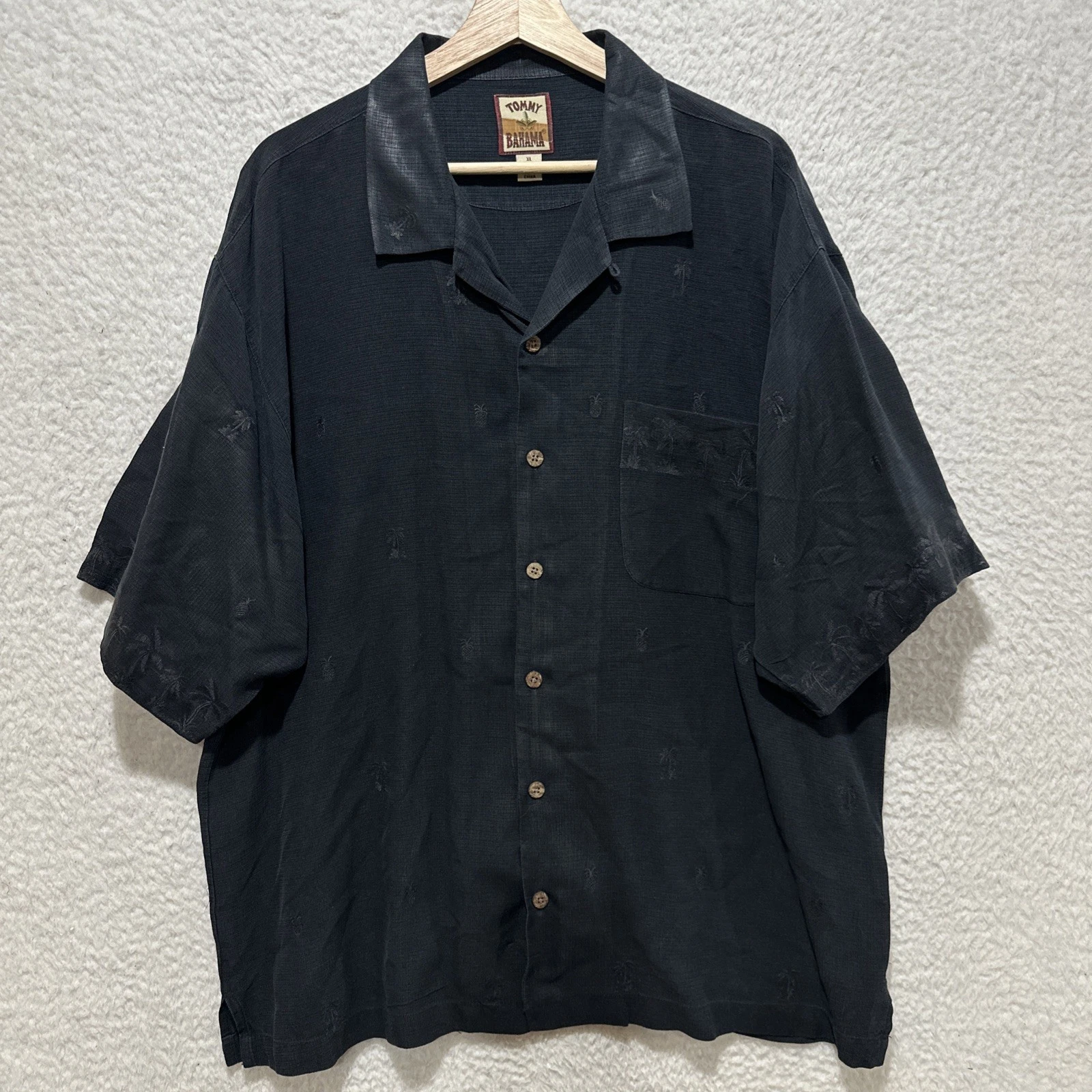 Tommy Bahama Men's XL Black Button Up Shirt Embroidered Palm Trees Short Sleeve