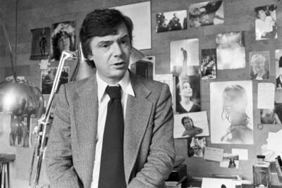 Writer Pascal Garden At Home In Paris, in his bachelor pad in the- 1976 Photo 13