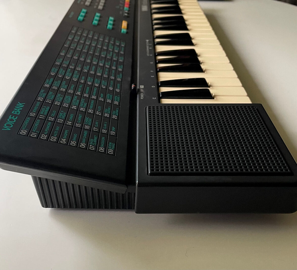 Vtg 80s YAMAHA Portasound PSS-40 SYNTH Sythesizer WORKS Vtg 80s YAMAHA Portasound PSS-40 SYNTH Sythesizer WORKS