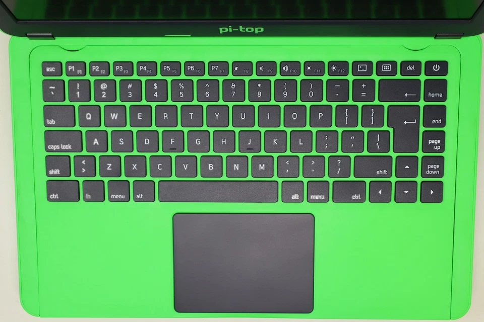 Raspberry Pi 3 Model B+ Laptop 1GB RAM - Image 3 of 4