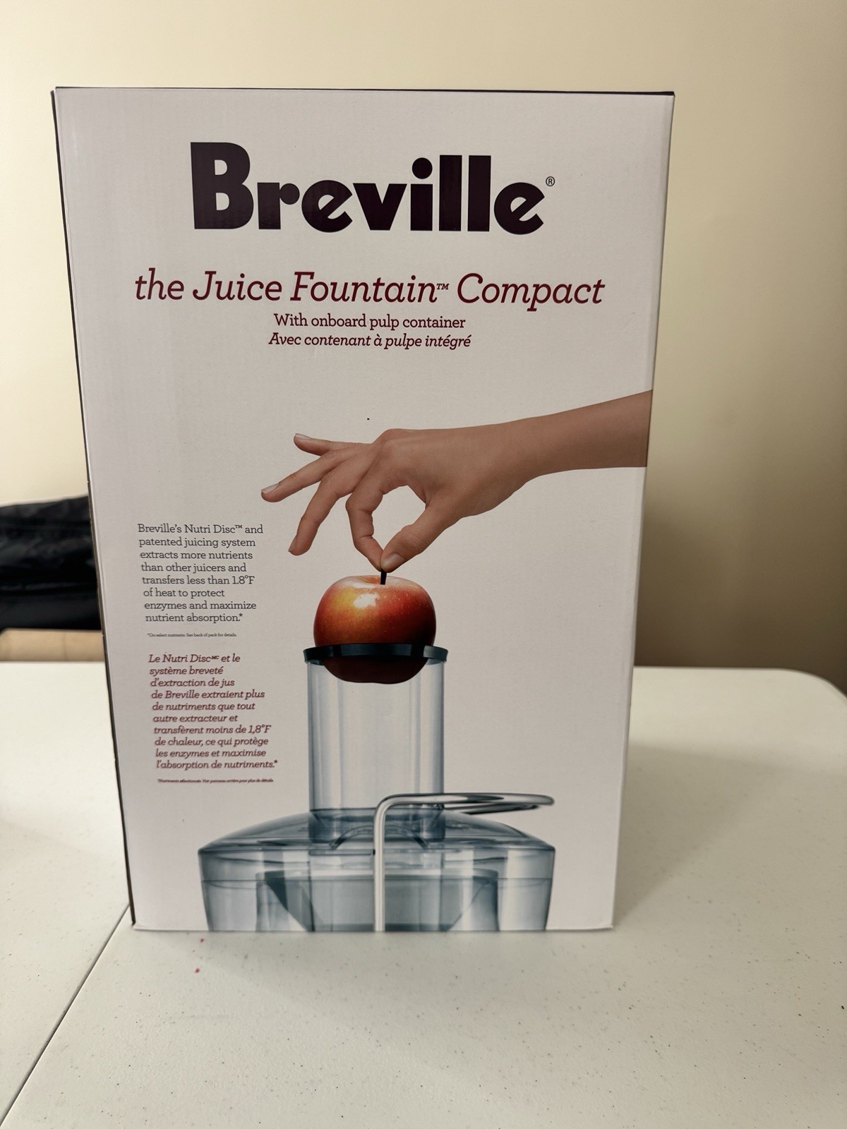 Breville BJE200XL Juice Fountain Compact Centrifugal Machine