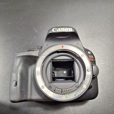 Canon EOS Rebel SL1 Model:- 18.0MP Digital SLR Camera DS126441