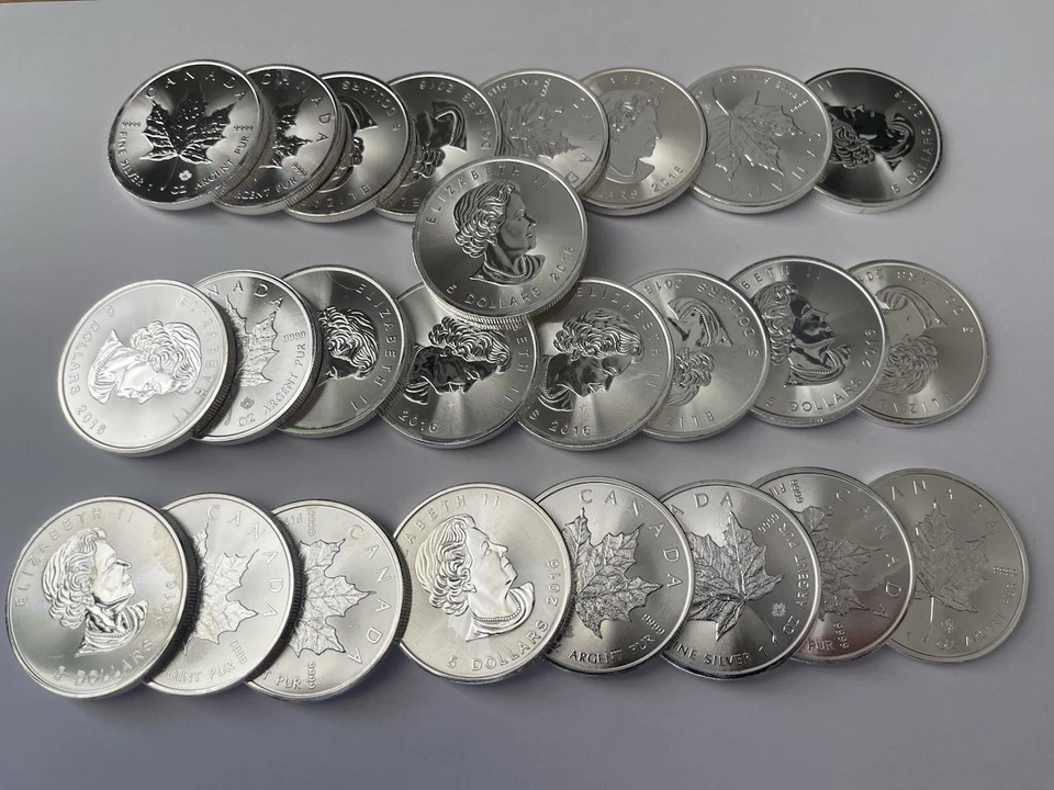 1x Random 2016 Canada Maple - 25 Available Silver Maple Leaf 1oz Coin - Image 1 of 1