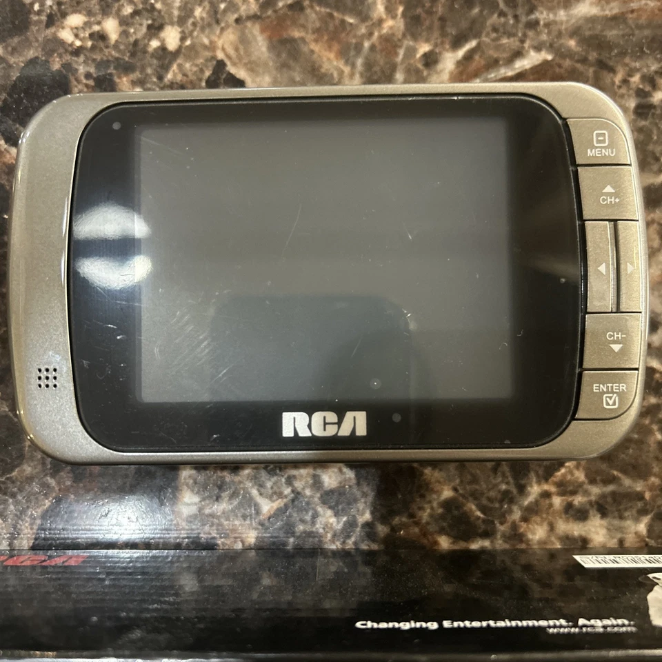 RCA DHT235C 4" 720p LED LCD Television - Battery Powered - Image 4 of 4