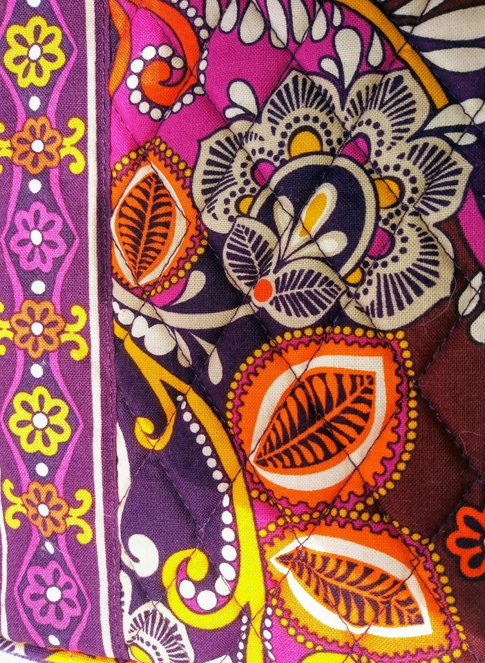 Vera Bradley Womans Safari Sunset Tablet Sleeve 7 Inch - Image 3 of 4