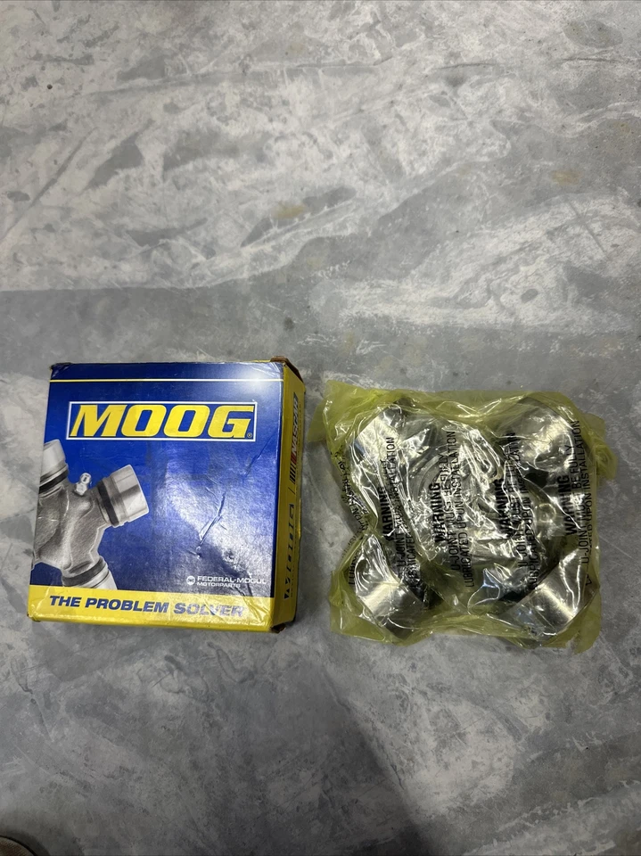 MOOG 889 Universal Joint - Image 3 of 3