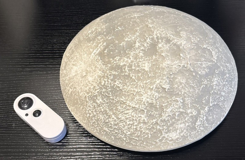 Uncle Milton Moon In My Room Light-Up Lunar Phases / Nightlight With Remote