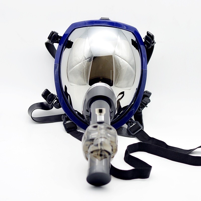 tobacco gas mask NB-100 Dark Amber Tactical 100 Smoke Black Tactical Respirator Mask is designed for those who prepare for the worst PREDATOR GAS MASK BONG -