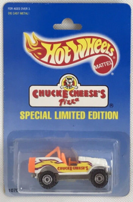 1993 Hot Wheels Chuck E Cheese's Trailbuster Jeep Limited Edition 10704