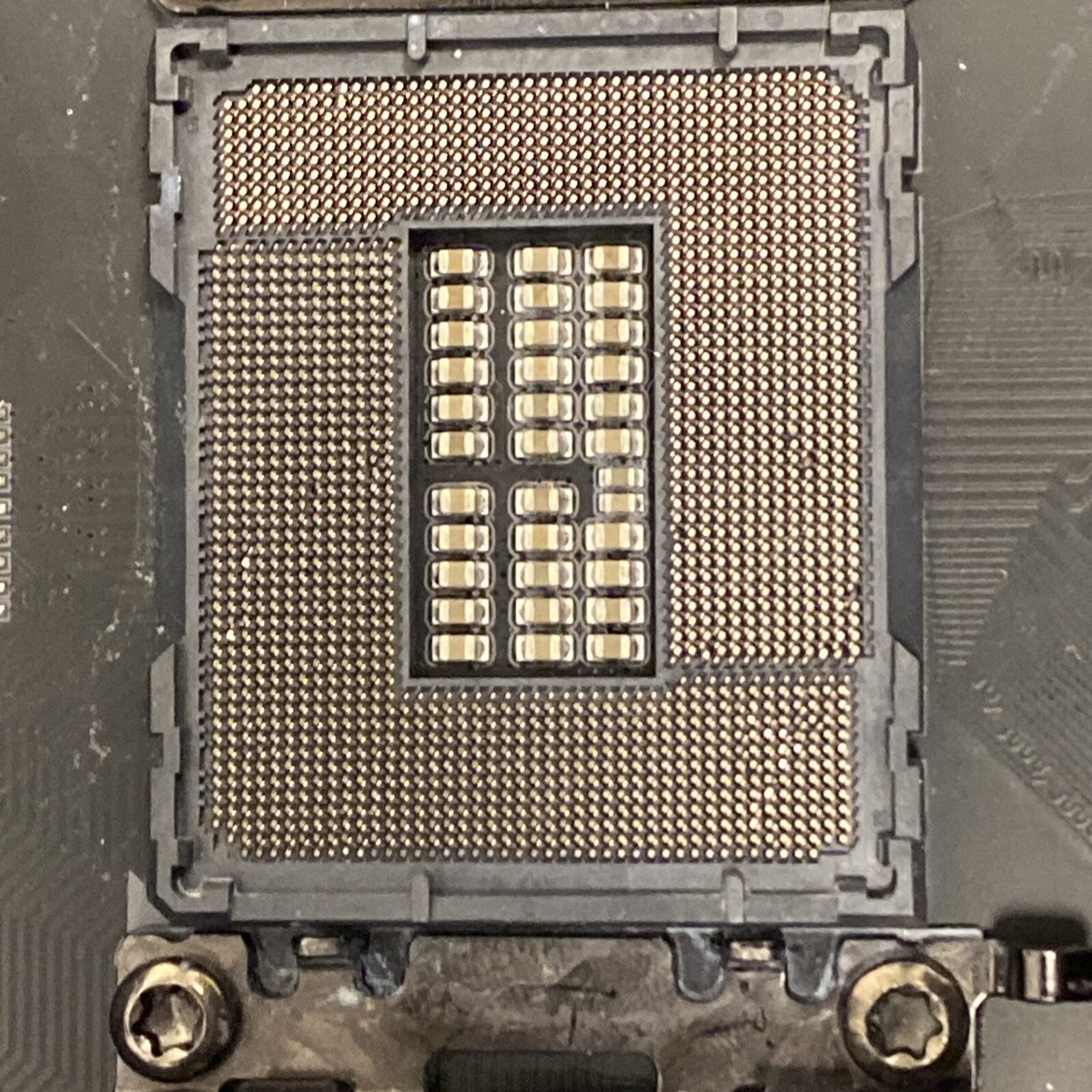 Bent Pins Intel Socket Lga 1151 Gigabyte B365m Micro ATX Intel LGA