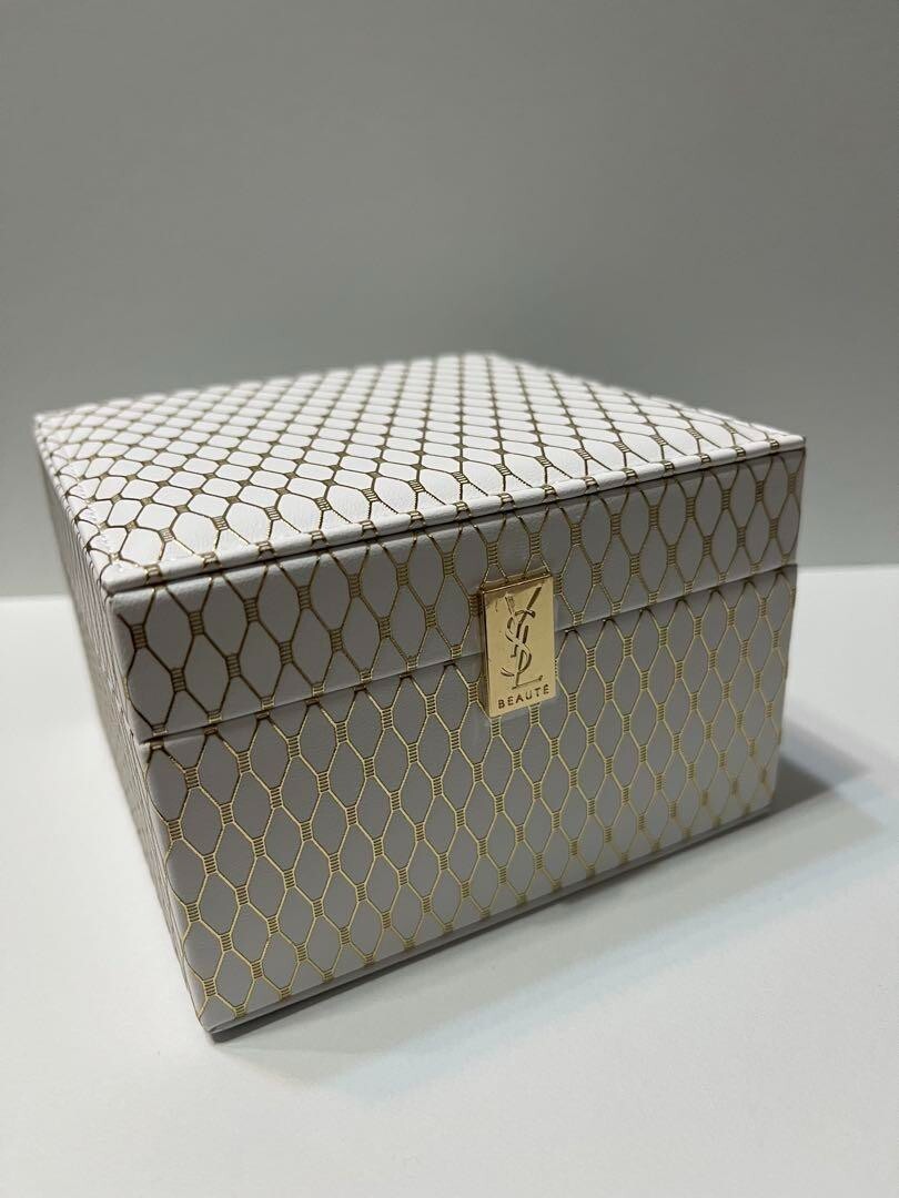 YSL Yves Saint Laurent Vanity box white Novelty | eBay