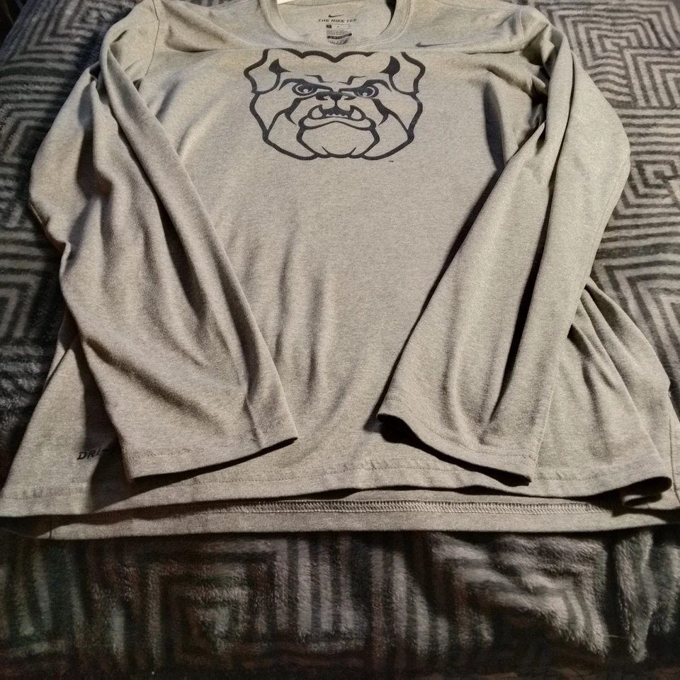 Nike DriFit Butler Bulldogs Navy T-Shirt Medium Used MSRP $60 - Image 3 of 4