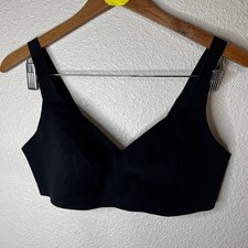 Lululemon black v neck bra 36C