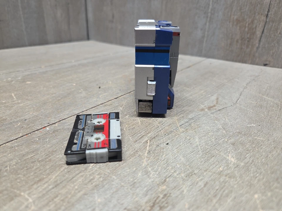 Transformers Soundwave/rewind 1984 G1 figure - Image 4 of 4
