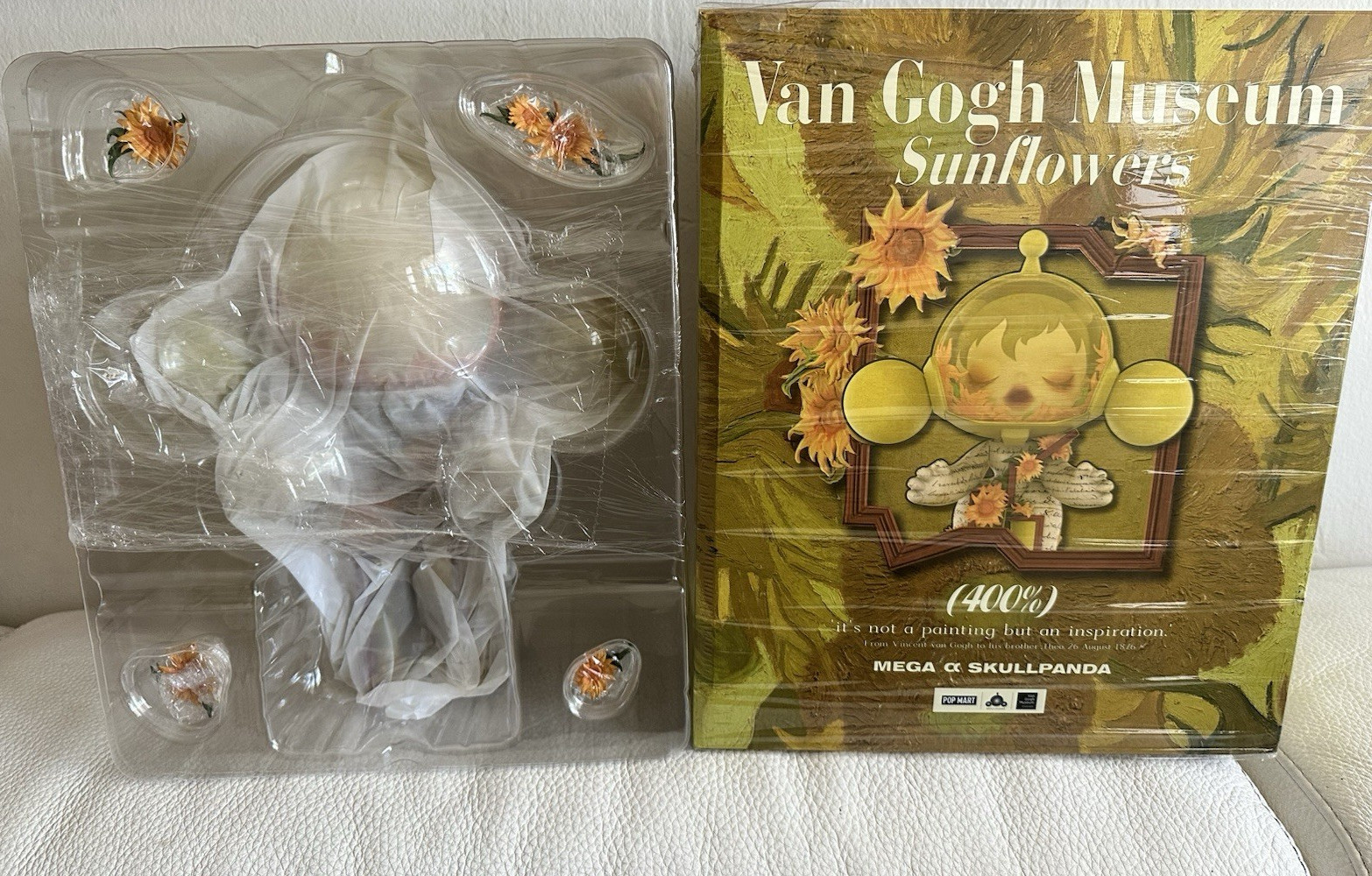POP MART MEGA SKULLPANDA Van Gogh Museum Sunflowers 400% Art Piece *Box Opened