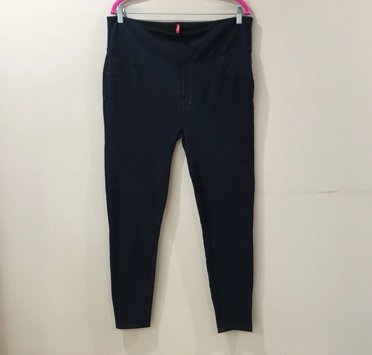 Leggings comodi con gambe a zampa - nero