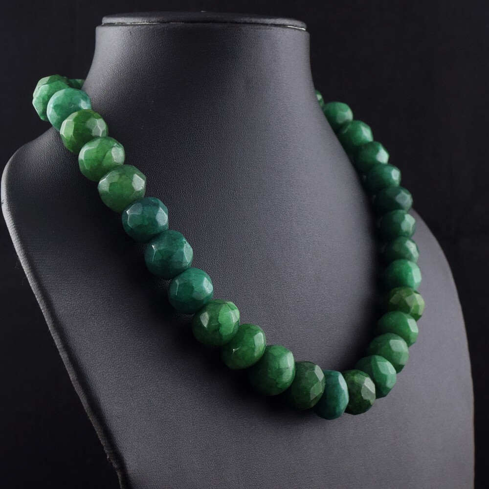 Most Outstanding Green Emerald Faceted 765 Cts Beaded