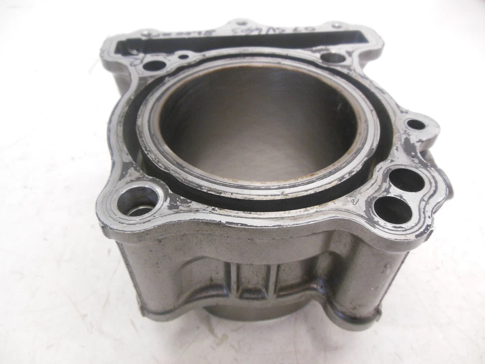EE16 Suzuki SV 650 S 2007 RR Cylinder w Piston Good 11220-20F20-0F0 - Image 4 of 4