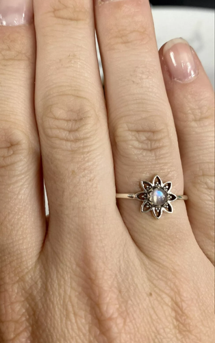 Rainbow Moonstone Flower Ring Gemstone 925 Sterling Silver Size P Crystal Reki - Picture 6 of 6