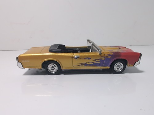 1/43 Scale 1966 Pontiac GTO Ray Gold Red and Purple - Picture 2 of 6