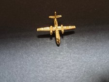 Airline Pin - Fokker 50 --goldfarben