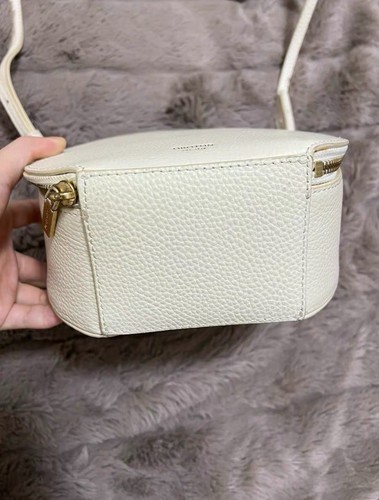 OROTON VINTAGE SCENIC SMALL CIRCLE BAG - Picture 7 of 7