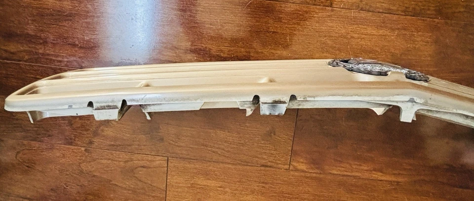 Cubierta de parrilla delantera para Cadillac Eldorado 2001 - bronceado/taupe Foto 4 de 4