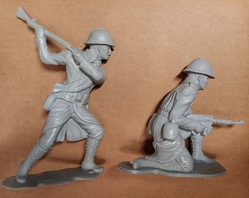 Two Vintage Marx 6 inch UK-EXCLUSIVE French Soldiers plastic figures