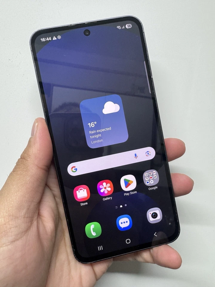 Samsung Galaxy S24 FE · 128GB, photo 2 of 5