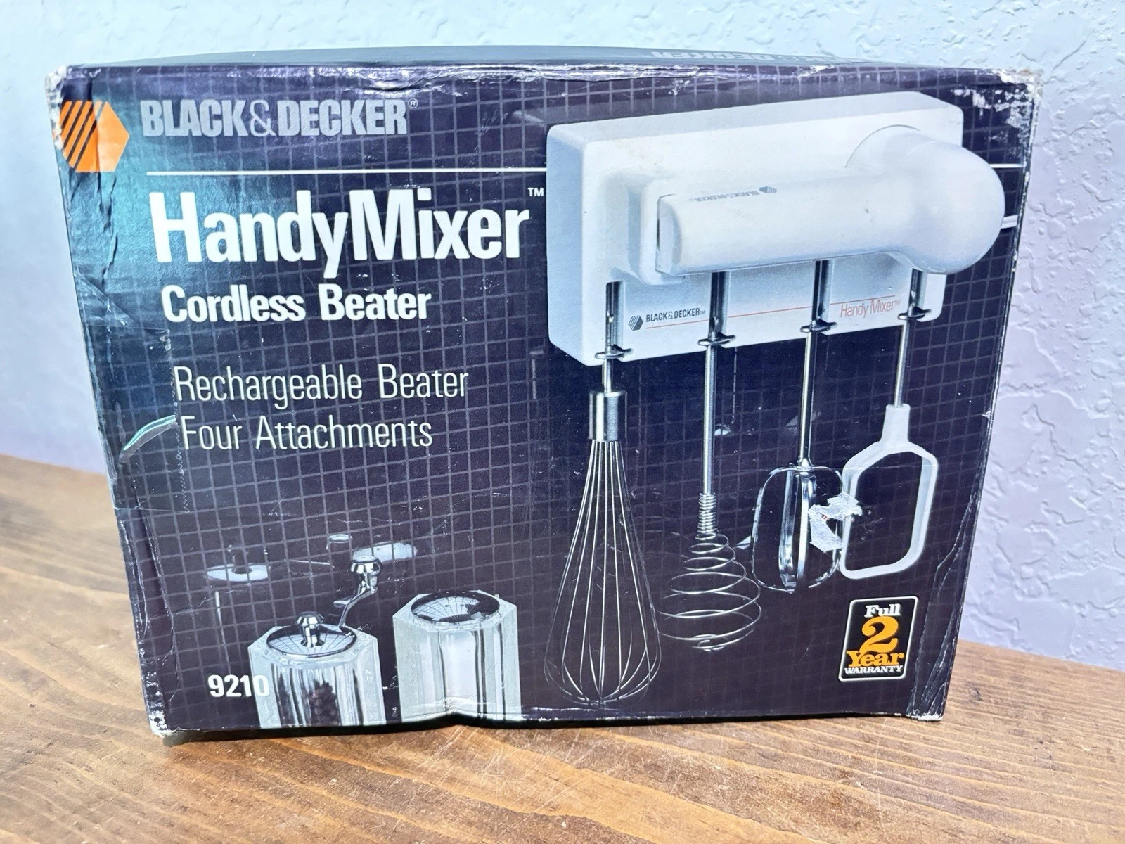 Black & Decker Handy Mixer Cordless Beater Model 9210 New Unused Open Box Vtg