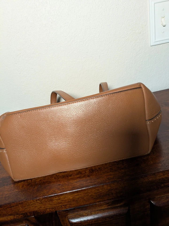 Bolso de Mano Cole Haan Para Mujer Cuero Guijarro Marrón Foto 4 de 4